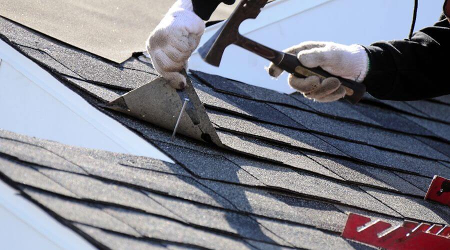Professional residential roofers in Roann, IN